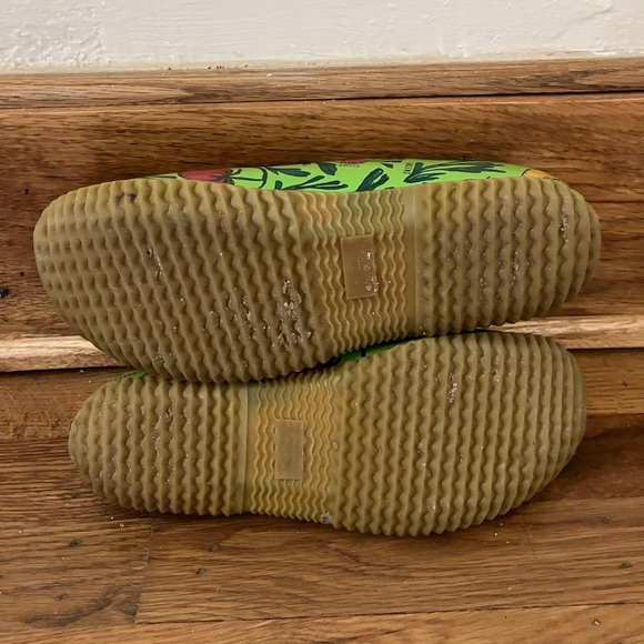 Western Chief Veg Out Vegetable Clogs Waterproof Rubber Garden Shoes Size: 7 - Picture 7 of 7